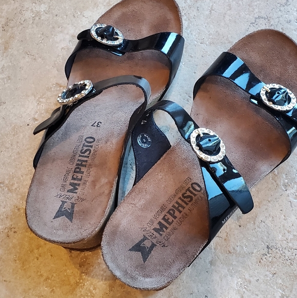 Mephisto Jeweled Patent Leather Wedges Sz 37 - Picture 2 of 9